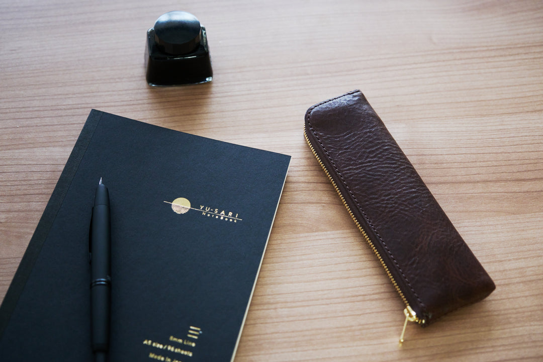 老舗文具屋がこだわってつくった一生使える本物の革ペンケースをご紹介