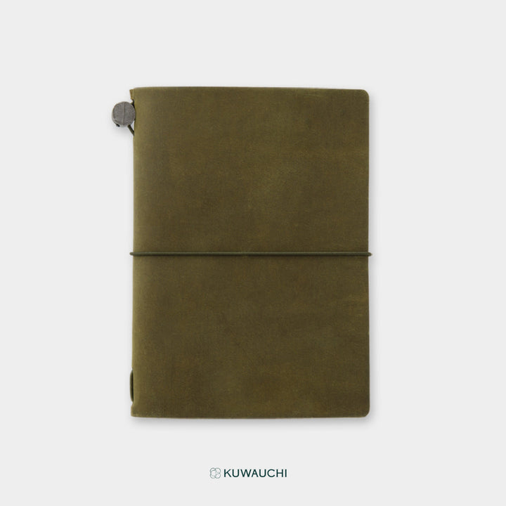 トラベラーズノート　パスポートサイズ　オリーブ全体像です。