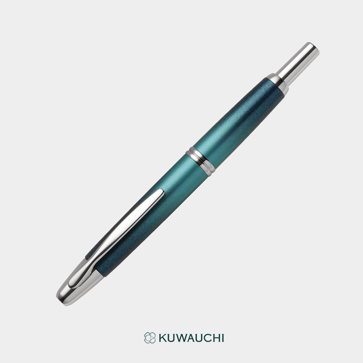 文具クワウチが販売するPILOT PRO SHOP限定 2026年 キャップレス 万年筆 グリーンフラッシュ全体像です。
