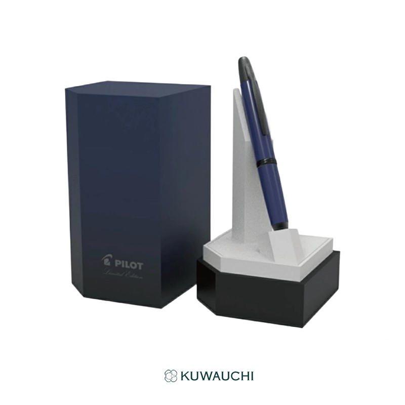 パイロット＜PILOT PRO SHOP>2025年 限定キャップレス 万年筆 Link Midnight（リンクミッドナイト）専用ボックスです。