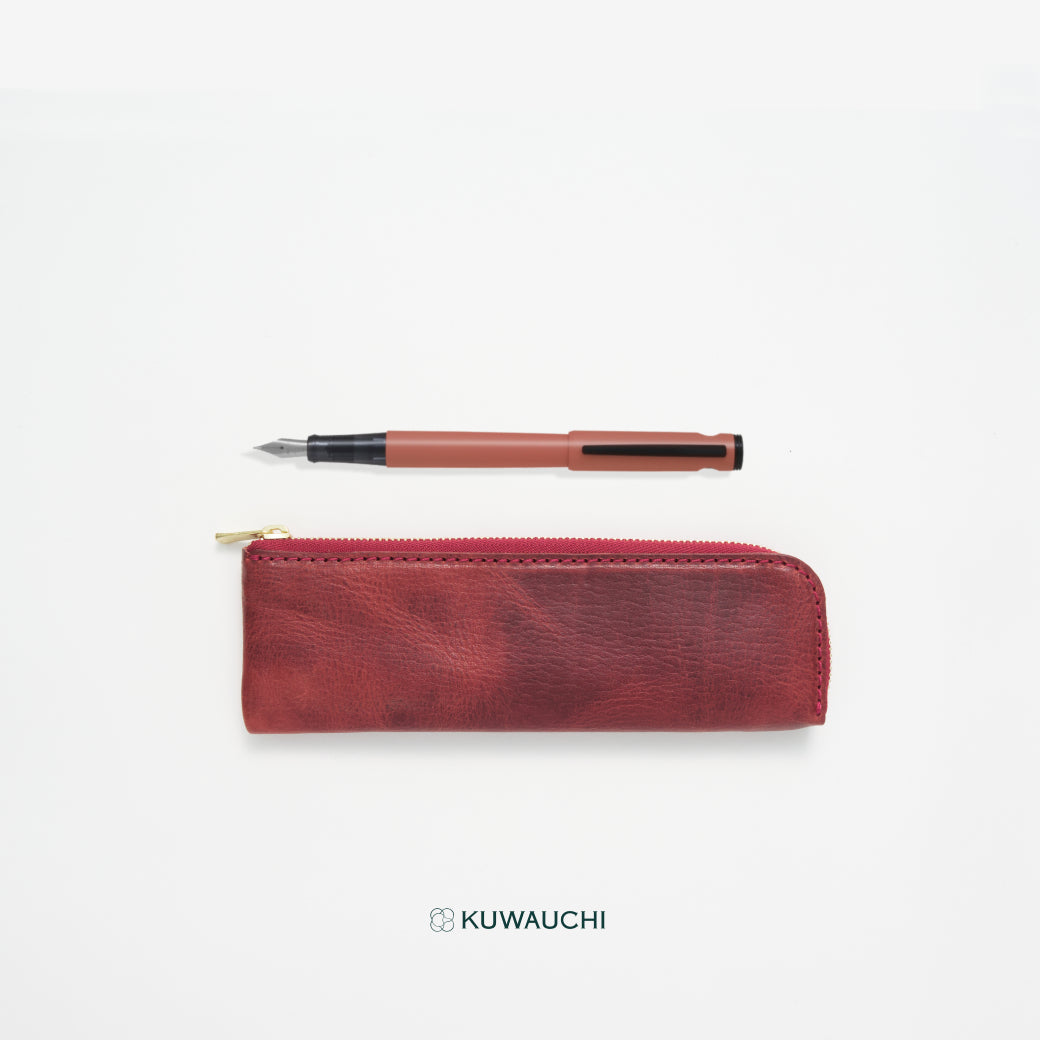 ペンケース：レッド、ペン：コーラル