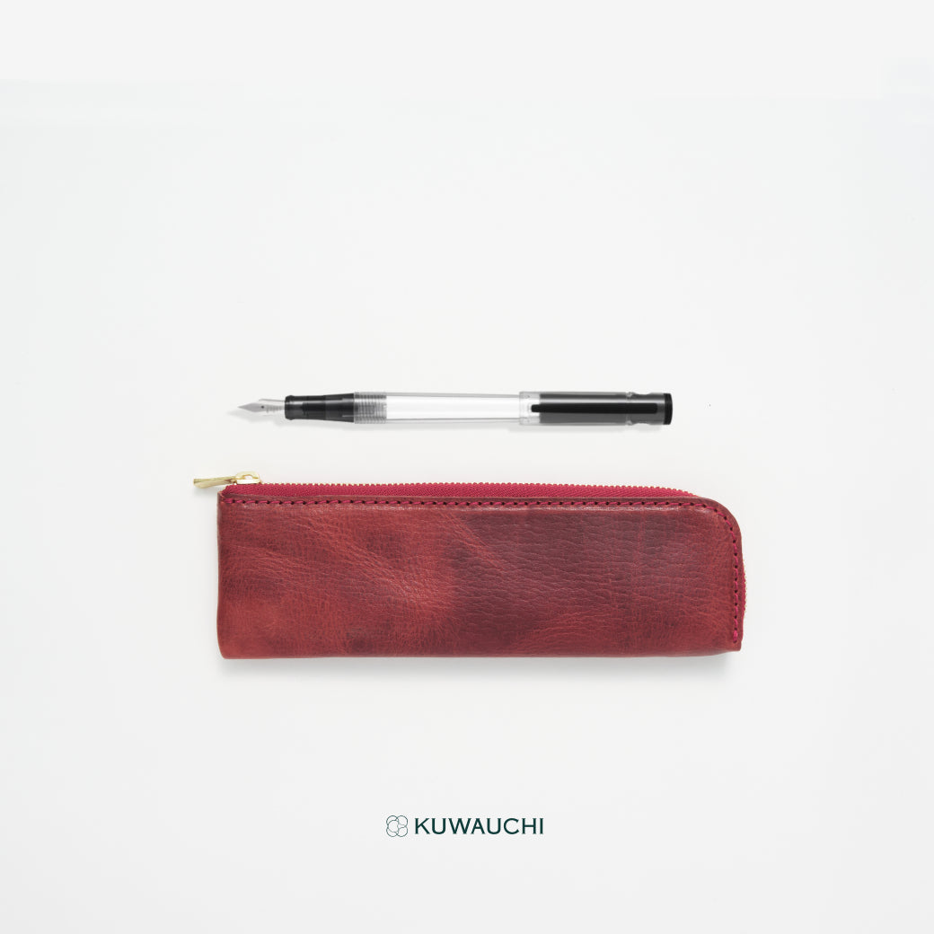 ペンケース：レッド、ペン：ノンカラー
