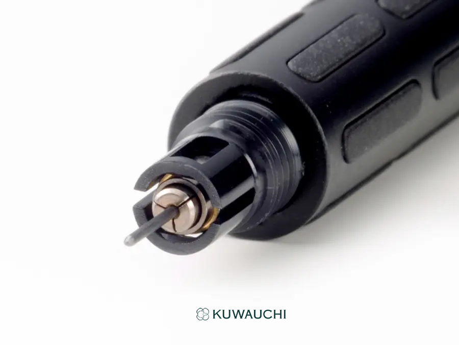 ぺんてる　シャープペンシル 　グラフ1000〈フォープロ〉　先金がゆるんだり外れてたとしても、常に一定の芯を送り出すことができるノック部機構。