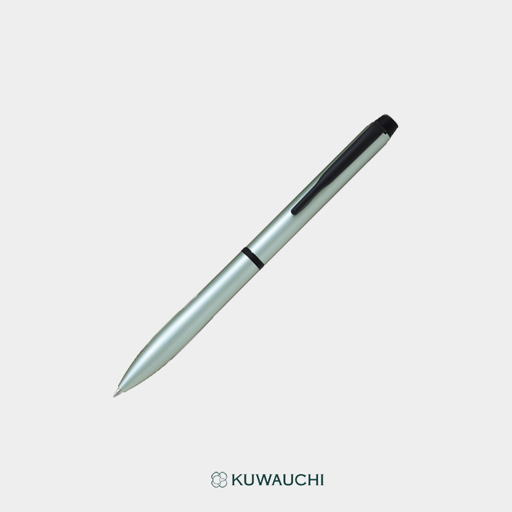 文具クワウチが販売するパイロット　油性ボールペン　エターリンク　0.7ｍｍ　ブラックアイスシルバー全体像です。